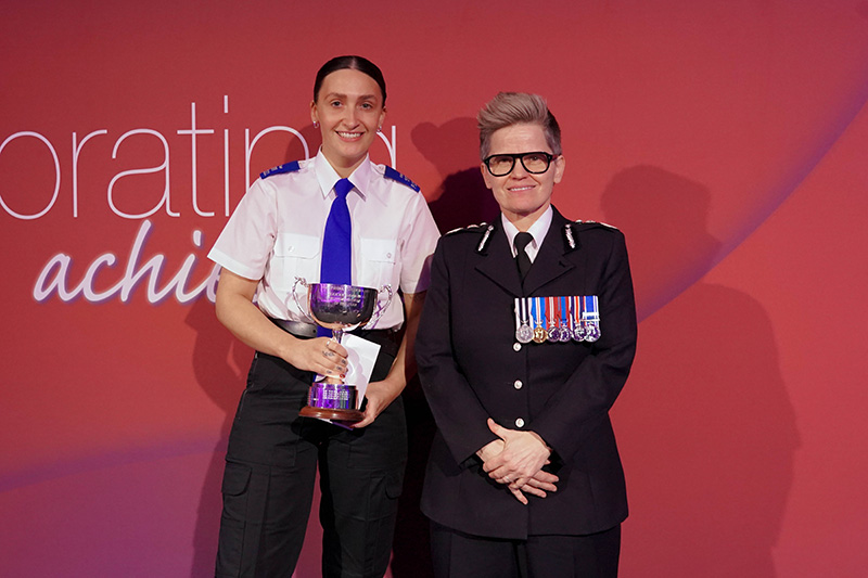 PCSO Ellie Nugent holding her award with CC Rachel Swann